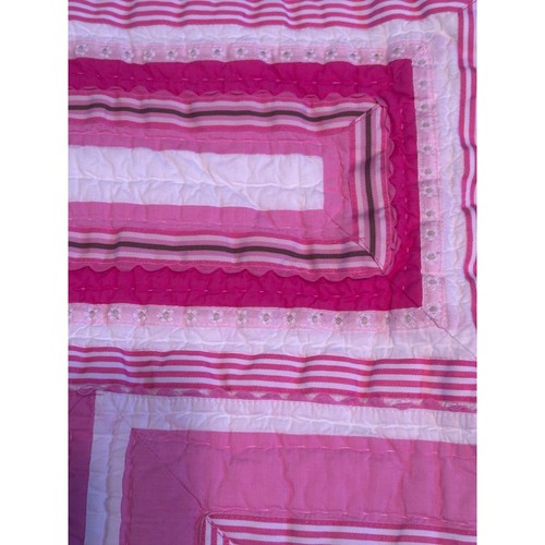 Pottery Barn Kids 48"x36" Baby Quilt with 2 Standard Pillow Shams - Picture 6 of 11