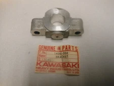 NOS Kawasaki Balancer Bracket 74-75 KZ400 14081-004