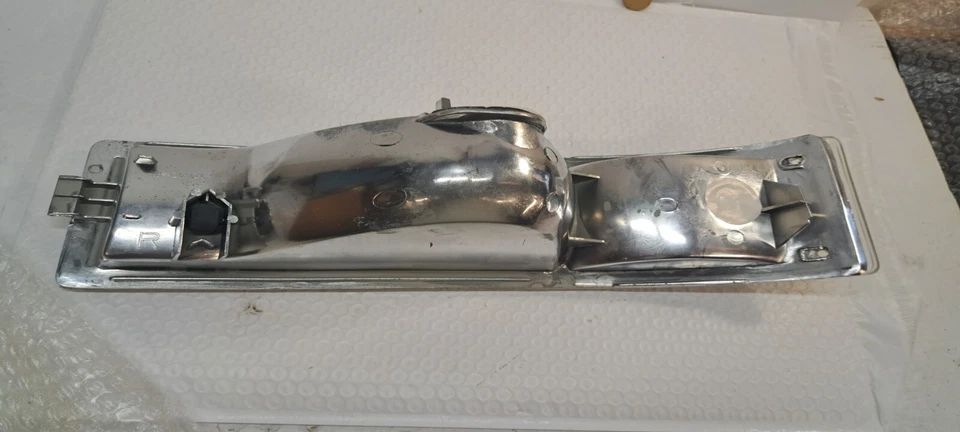 1985-2005 for GMC Safari Van RH Right Passenger Side Turn Signal Lamp Light - Image 4 of 4