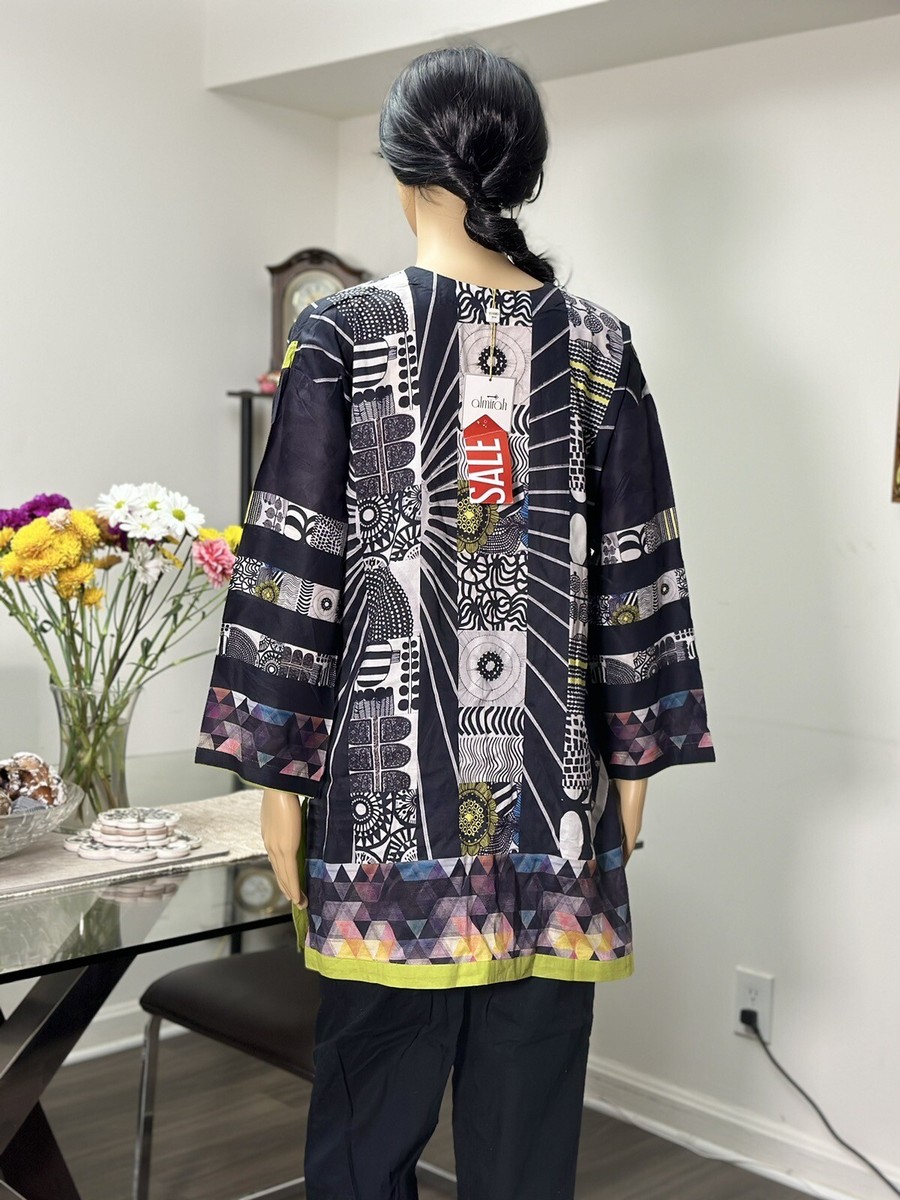 almirah kurti