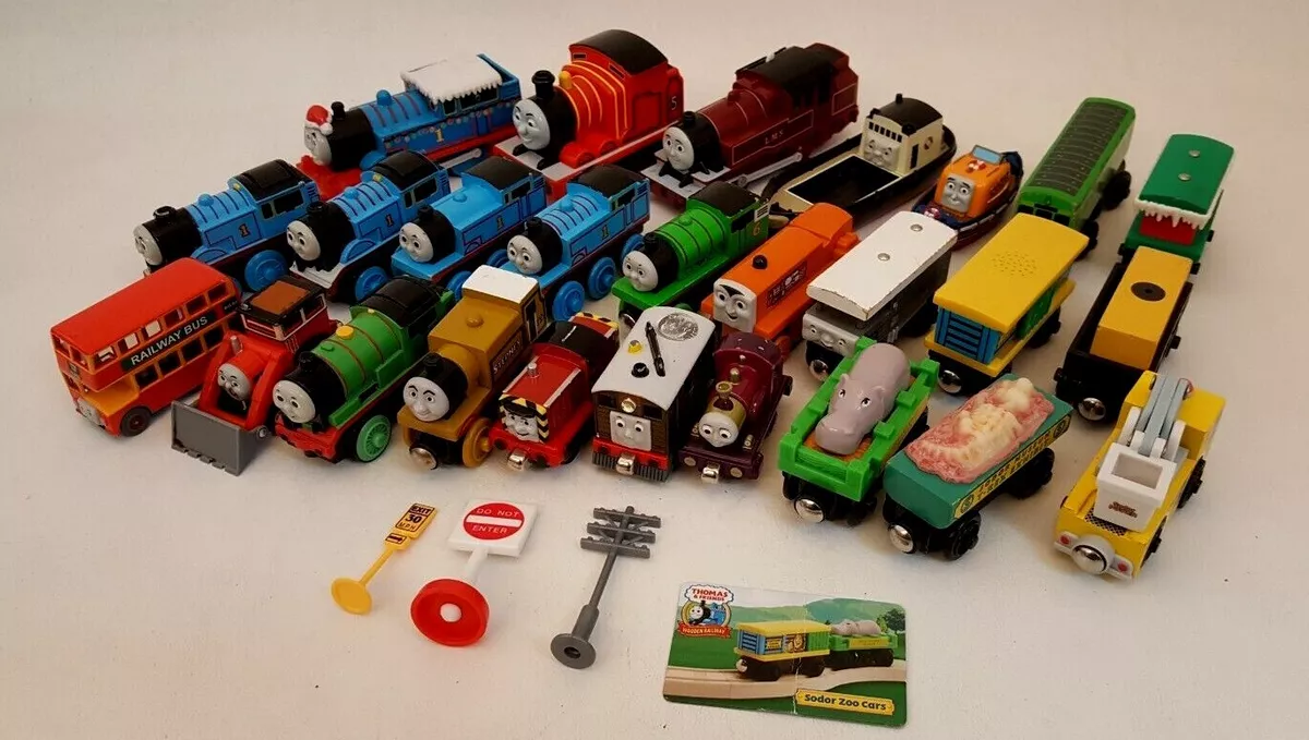 Thomas the Train Engine + Toby Salty Arthur Battery Run Track Trains, 6 Box  Cars