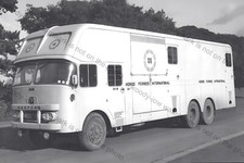 CV476 - C.I.E Horse Ferries International Bedford Vehicle - photograph 6"x4