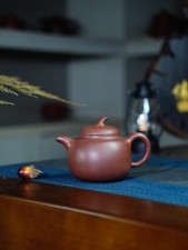 Handmade Yixing Zisha eggplant teapot, Zhongcaoqing Clay 180ml