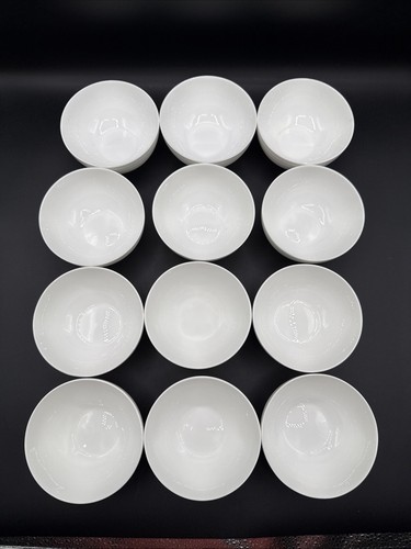 Mikasa SWIRL White Bone China SET DI 12 ciotole per frutta, bacche, dessert, 4 3/8" - Foto 2 di 17