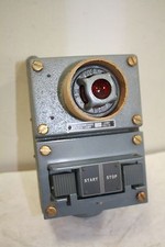ALLEN BRADLEY 800H-2HAR7 PUSH BUTTON STATION