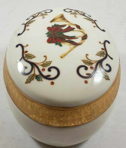 MIKASA Holiday Elegance FK001 Nice Oval Shaped Trinket Box w/Lid and Gold Trim - Picture 4 of 7