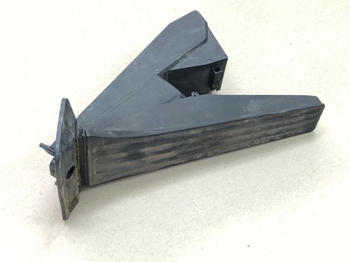 BMW 3er E90 E91 LCI Gaspedal Fahrpedalmodul Schaltgetriebe 6852643