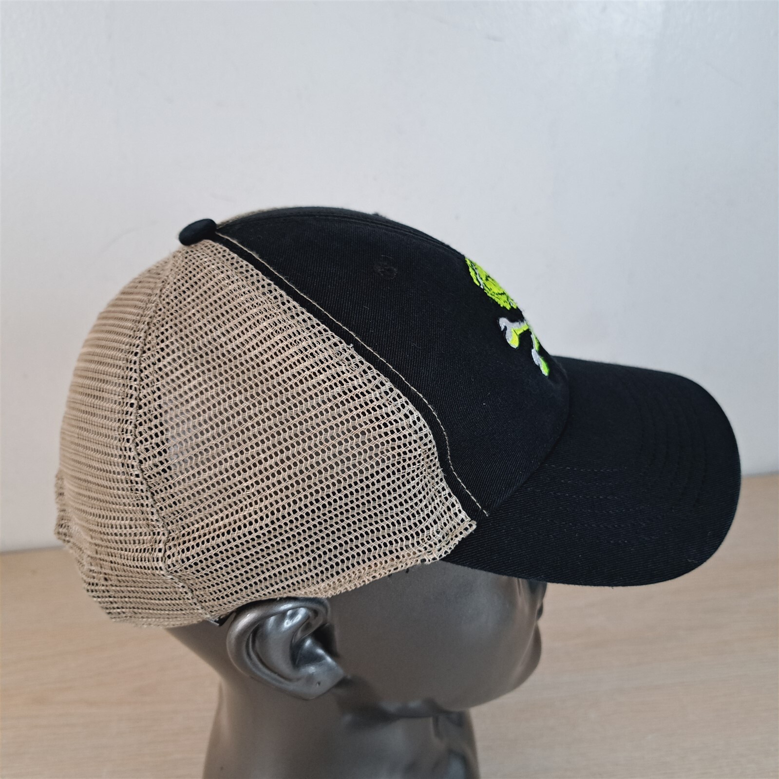 TNT BALL/CROSSBONES ADJUSTABLE SNAPBACK TRUCKER/M… - image 4