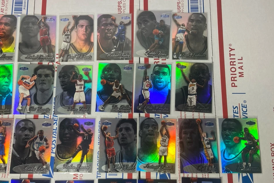 Lot of 65 1998-99 Flair Showcase Row 3 & Row 2 Parallel Cards Semi Stars - Look - Image 3 of 4