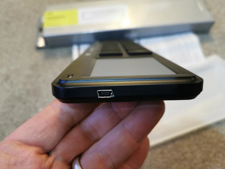 Korg Nano PAD 2 Slimline USB Controller- Black Boxed - Image 4 of 4