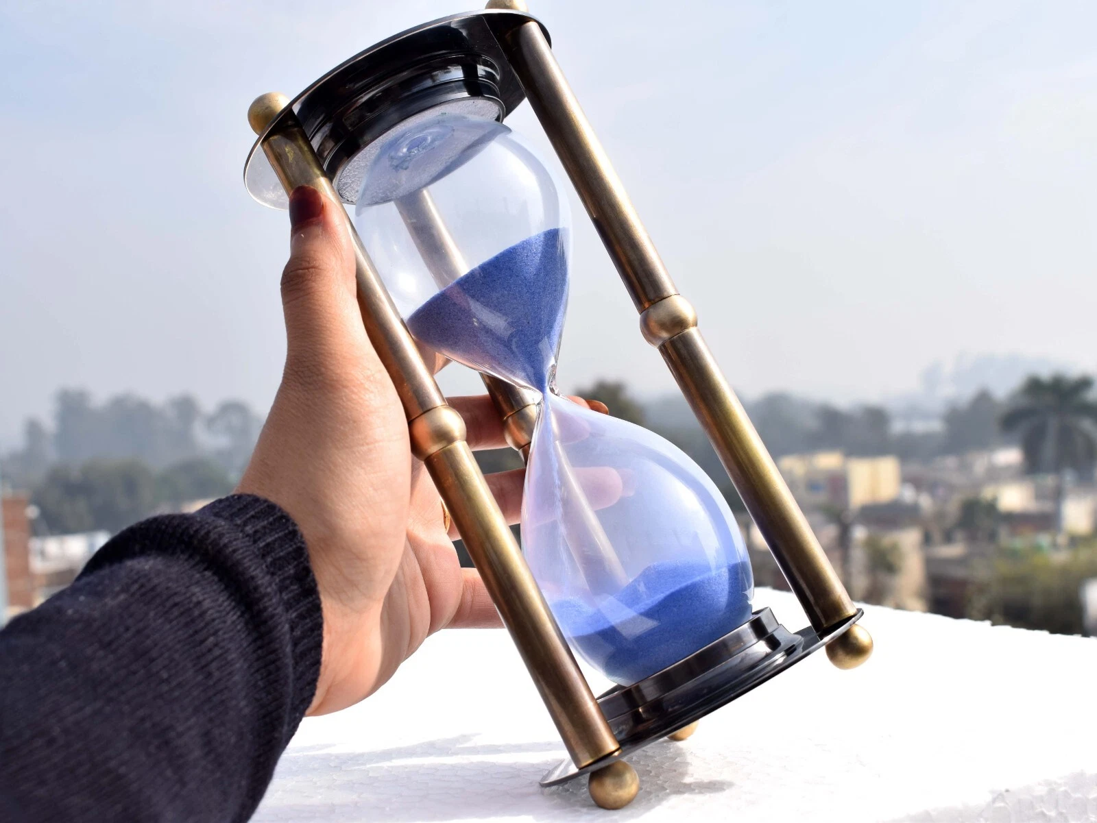 Vintage-Inspired 3-Rod Black Antique Handmade Sand Timer with Striking Blue Sand