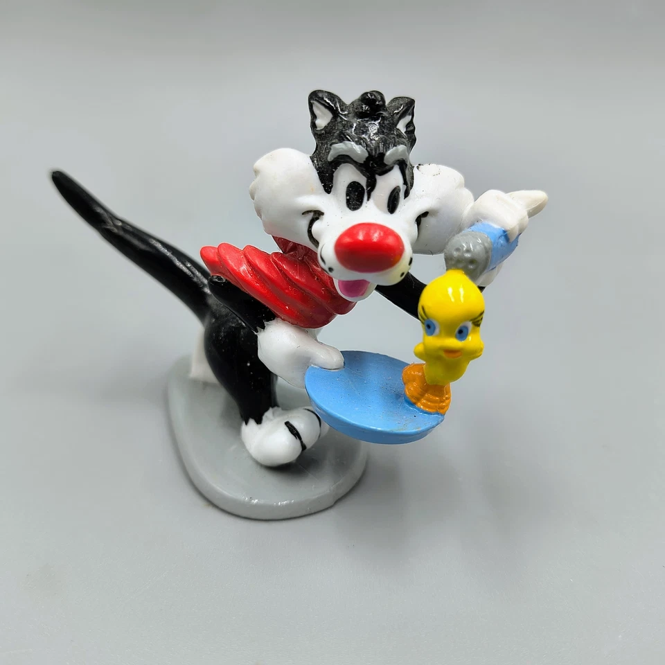 Gato Silvestre con Piolín en Plato Figura de PVC Looney Tunes Aplausos 3" Foto 2 de 4
