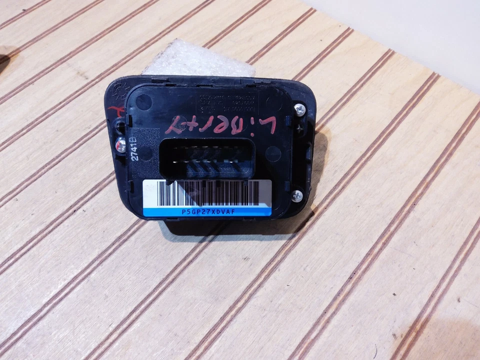 ГЛАВНЫЙ ВЫКЛЮЧАТЕЛЬ СТЕКЛОПОДЪЕМНИКА JEEP FREEDOM ОТ ОРИГИНАЛЬНОГО ПРОИЗВОДИТЕЛЯ 2002-2007 - Изображение 4 из 4