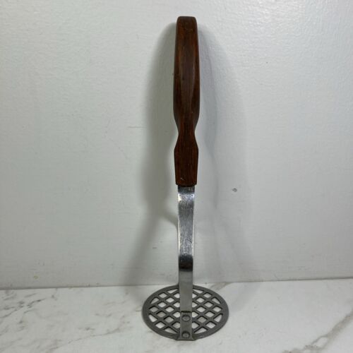 Cutco No. 14 Potato Masher Vintage Brown Wood Handle