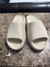 Size-9- Yeezy Slides  Bone   Lightly Used 