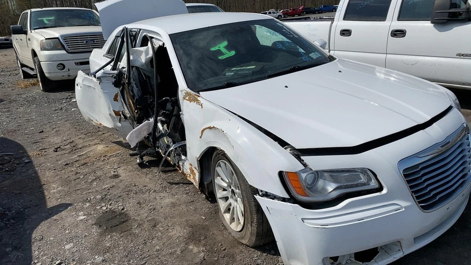 11 12 13 CHRYSLER 300 Engine Assembly/motor - Image 2 of 4