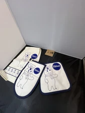 Pillsbury Doughboy Oven Mitt, Towel, And Potholder NEW