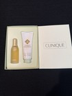 Clinique Wrappings 2-Piece Gift Set. New Old Stock