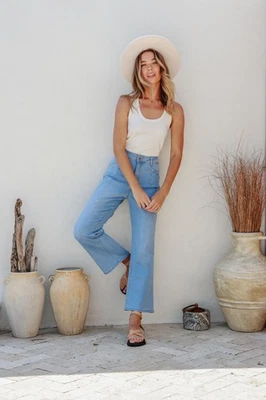 Womens Country Denim Aust J-Lo Wide Leg Crop Jeans Light Blue Sz 11 BNWT - image 1 of 4