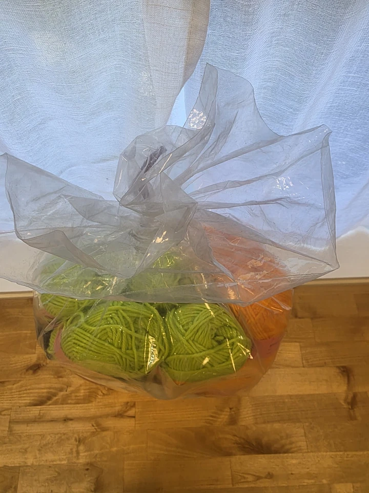 Vintage Flora Del Sol Afghan Kit Emile Bernat & Sons 48"x60" Including Fringe - Image 4 of 4