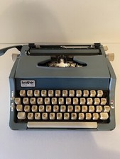 Vintage 1960's Brother De Opus 895  Valient Blue Typwriter thumbnail