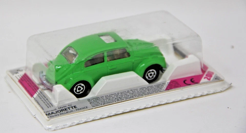 Majorette series 200 Volkswagen Bug Beetle Green New On Sealed Card Rare - Image 3 of 4