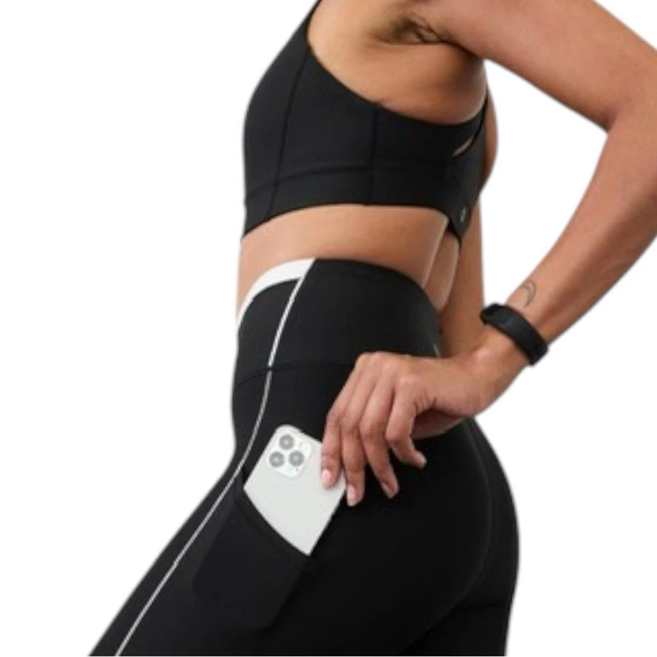 Athleta Interval Stash High Rise Tipped 7/8 Legging size XS in Black - Imagem 2 de 4