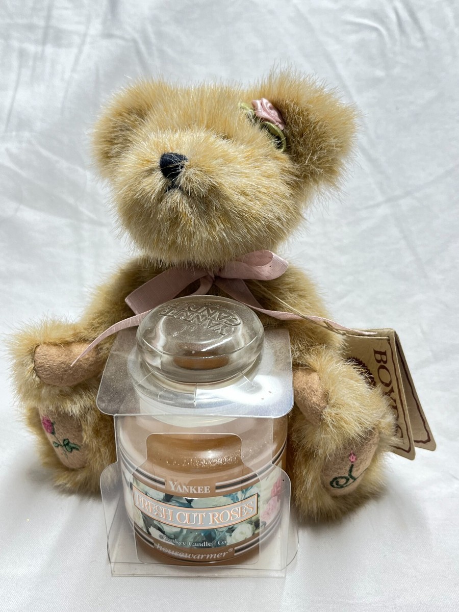 Boyds Bear with a Fresh Cut Roses Yankee Candle | eBay