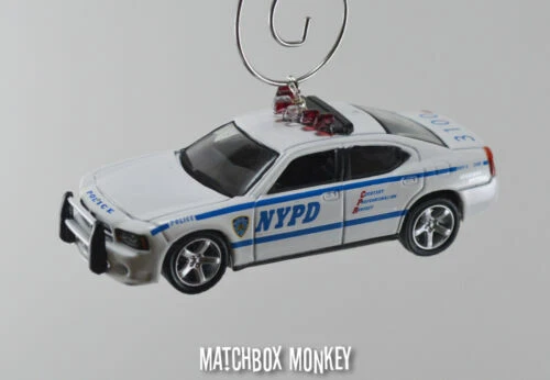 Pokemon Dodge vehículos diecast y de juguete