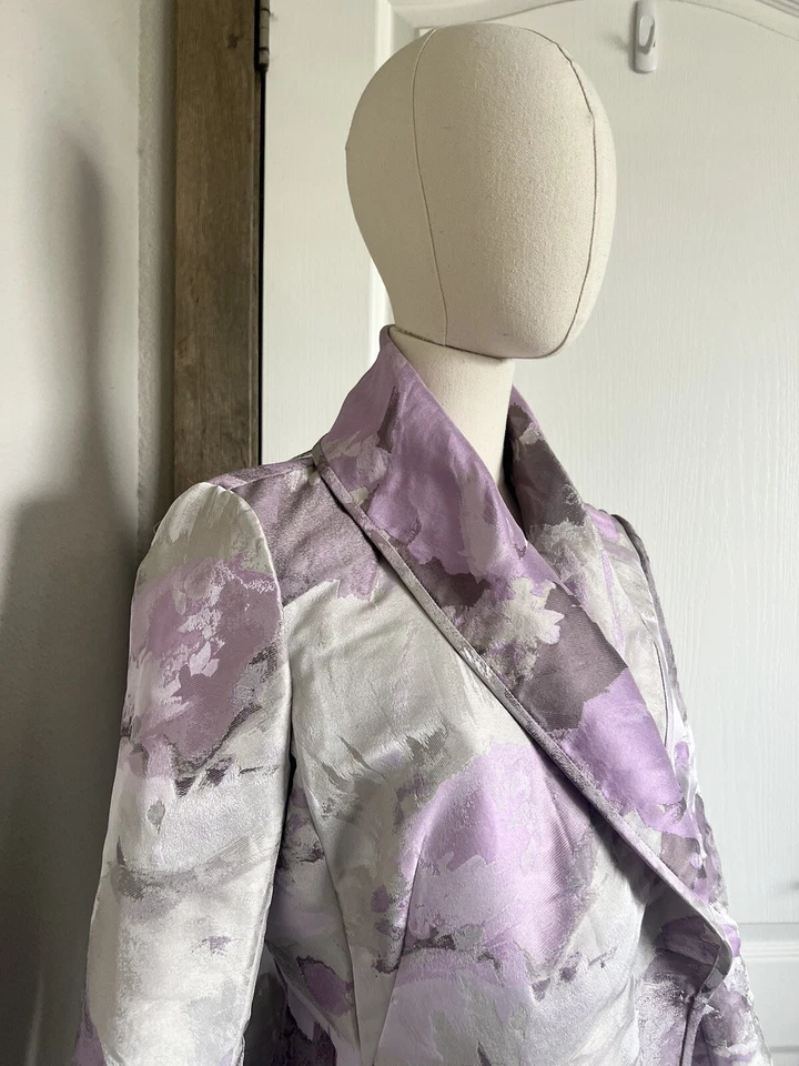 Chaqueta Blazer Lafayette 148 Nueva York Talla 6 Lavanda Floral Jacquard Asimétrica Foto 2 de 4