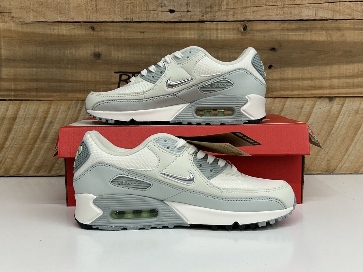 Size 8 - Nike Air Max 90 SE Molten Metal W for sale online Size 8 - Nike Air Max 90 SE Molten Metal W for sale online