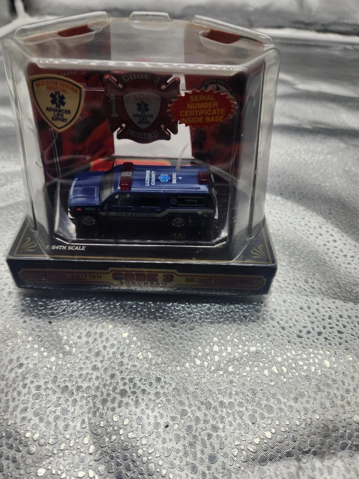 Code 3 Hazleton Paramedic Hospital Suburban #12411  Limited Edtion 1:64 Scale - Image 2 of 4