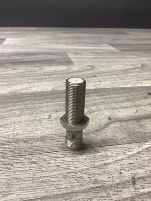 Omron E2E-X3D1-M1G Inductive Proximity Sensor #126N49