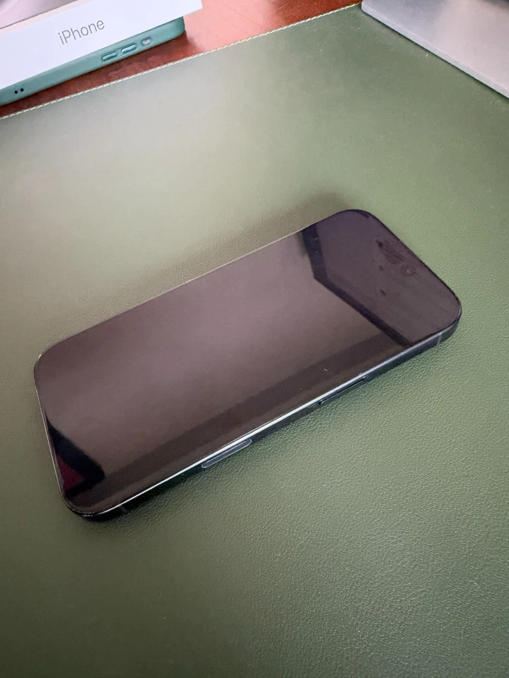 Apple iPhone 16 Pro · 128GB, photo 1 of 5