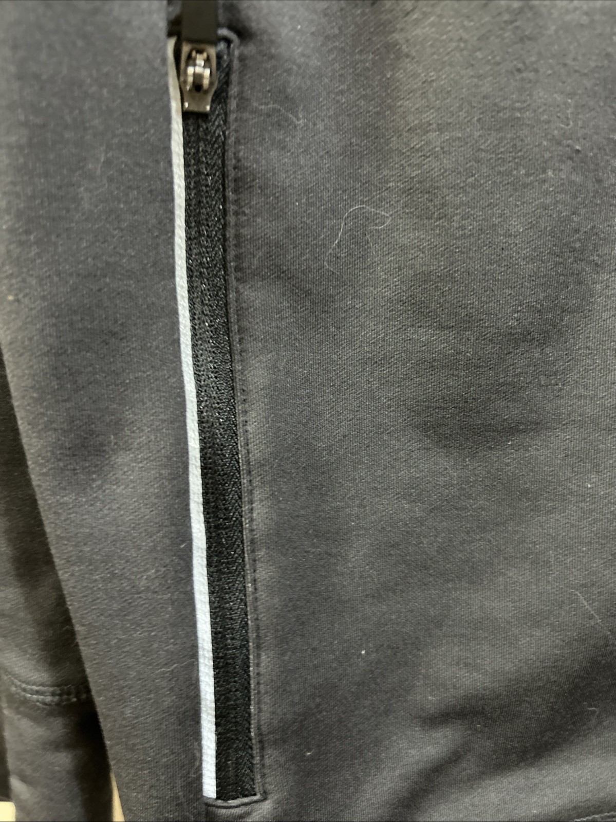 Men’s Rabbit Running  Performance Jacket, Black X… - image 4