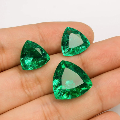 30 Ct Natural Colombian Green Emerald Trillion Cut Loose Certified Gemstone Lot