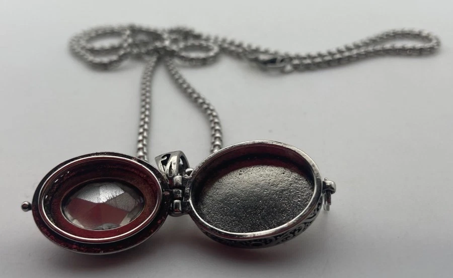 Collana Ciondolo Contenitore Cabochon Fucsia - Immagine 4 di 4