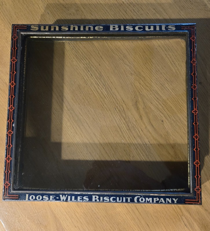 Loose-Wiles biscuit company dispenser cover