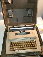 Vintage Smith Corona Super Sterling 3LRJ Beige Electric Typewriter Hard Case thumbnail