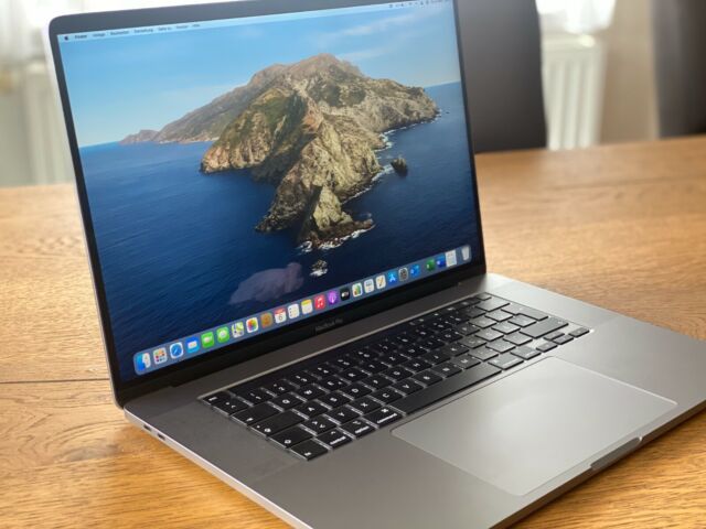 Apple MacBook Pro 16 Zoll (512GB SSD, Intel Core i7 9. Gen ...