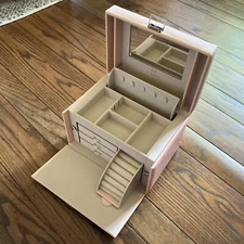 Vlando Large Pale Pink Jewelry Box for Women, Girls Mirror Multiple Compartments