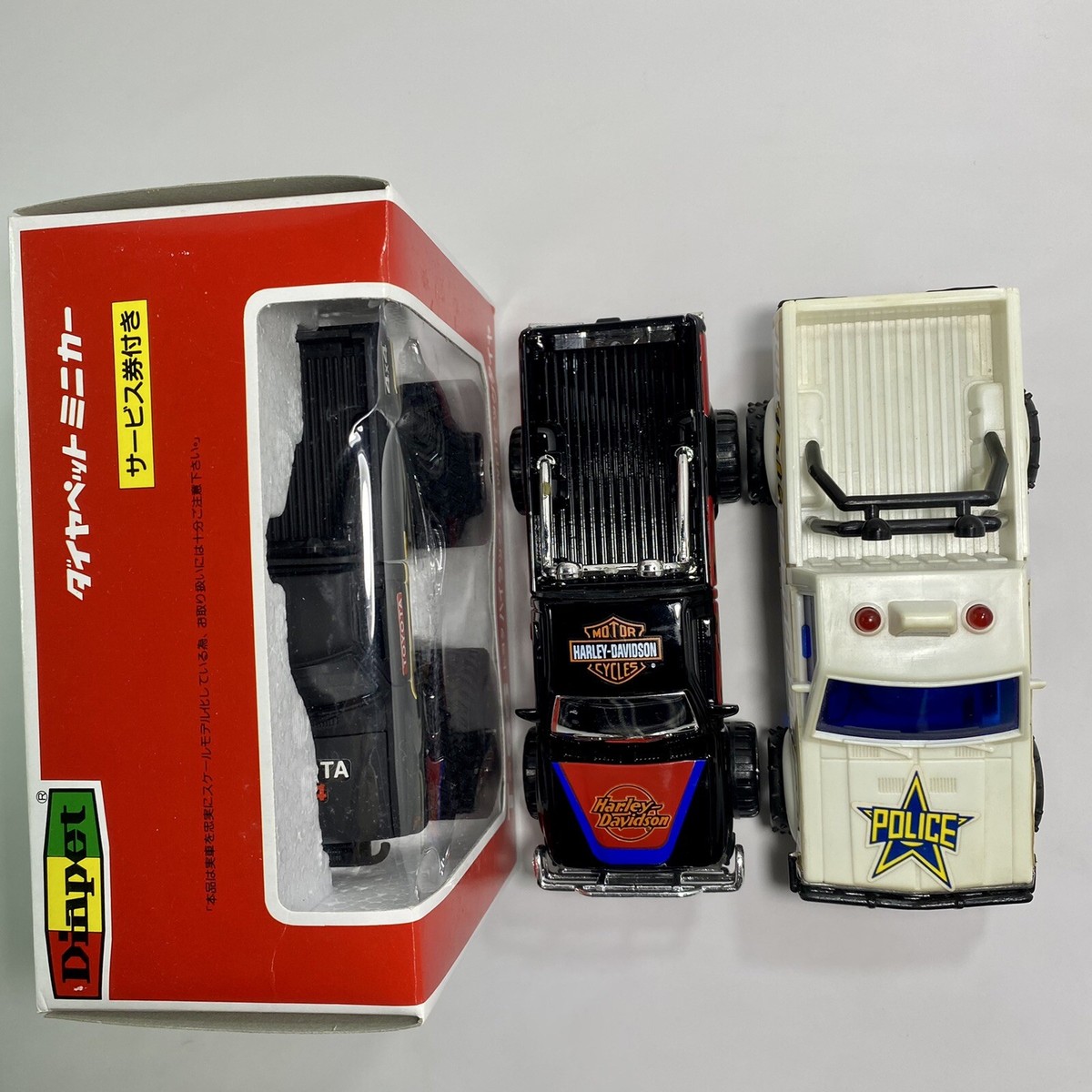 Miniature Diapet T-3 Toyota Hilux 4WD Blanche - Échelle 1/43, Occasion