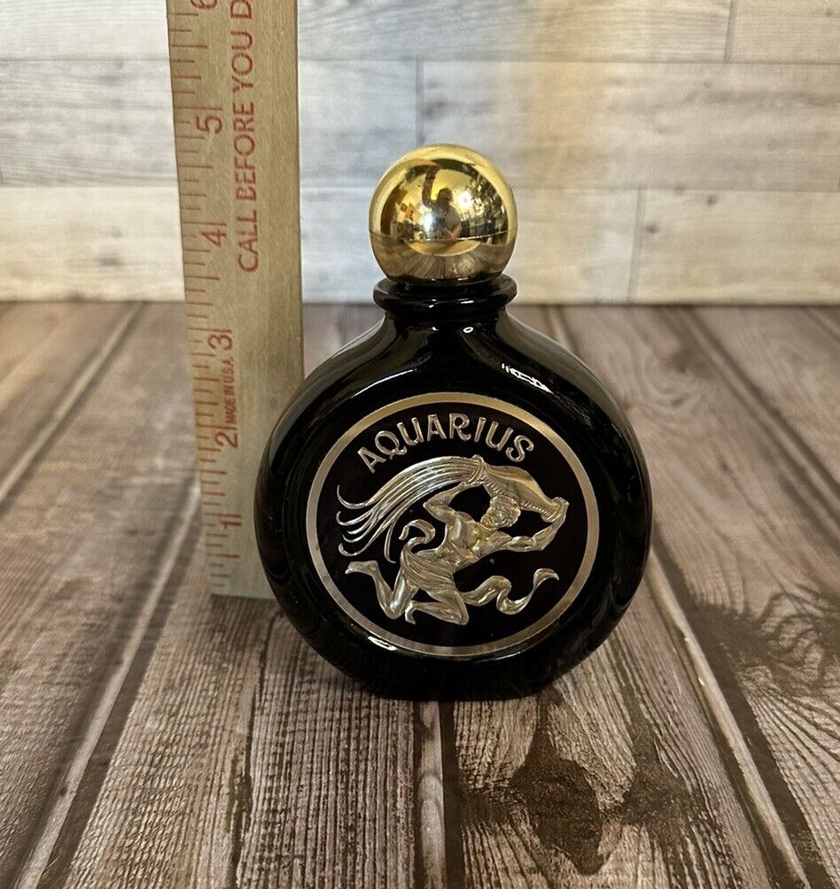 Avon Zodiac Signs Aquarius Wild Country After Shave Decanter Bottle