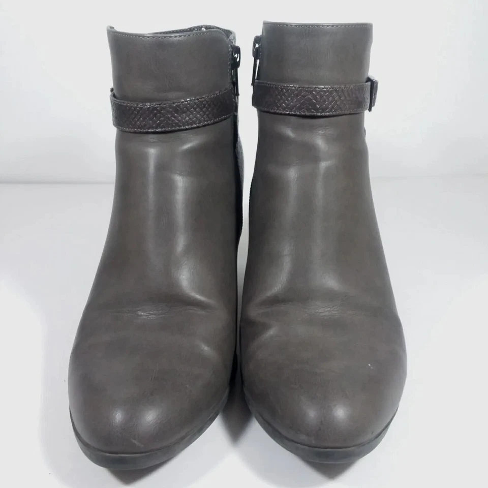 Laura Ashley Boots Womens 8M Gray Faux Snakeskin High Heel Side Zip Booties - Image 4 of 4