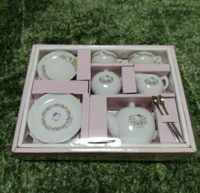 Sanrio Hello Kitty Small Tea Set NEW Teacup Saucer Spoon Cake Plate Pot Milk Jug