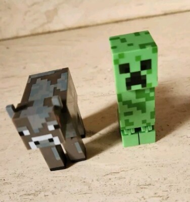 Minecraft Mattel  Creeper And Cow  Action Figures, Lot Of 2 