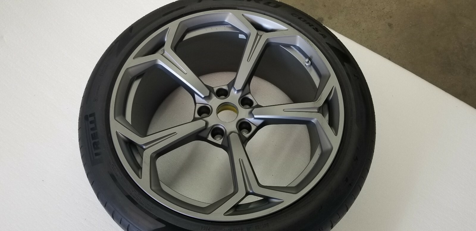 LAMBORGHINI URUS ALUMINUM NATH TITANIUM MATTE 22 REAR RIM WHEEL OEM 4ML601025L