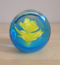 Art Glass Hand Blown Paperweight 