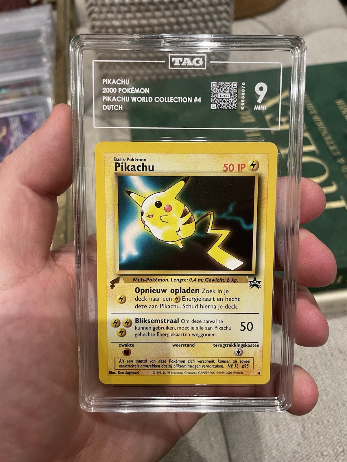 Pikachu #4 ‘2000 Pikachu World Collection’ Dutch - TAG 9