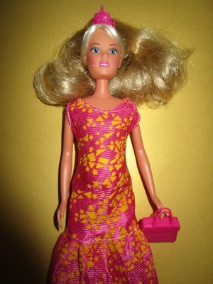 B-388) BLONDE SCHWANGERE DOLL MIT BABY UND BABYBAUCH KLEID+TASCHE VON SIMBA TOYS